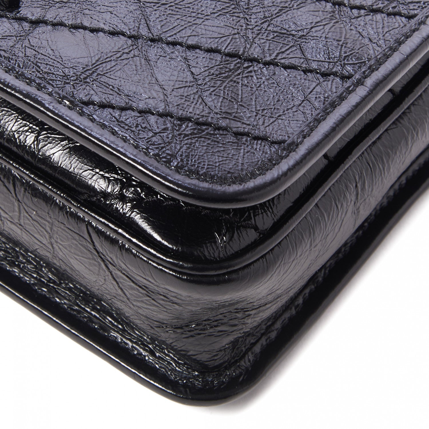 Saint Laurent Crinkled Calfskin Matelasse Monogram Niki Chain Wallet Black 5 of 9