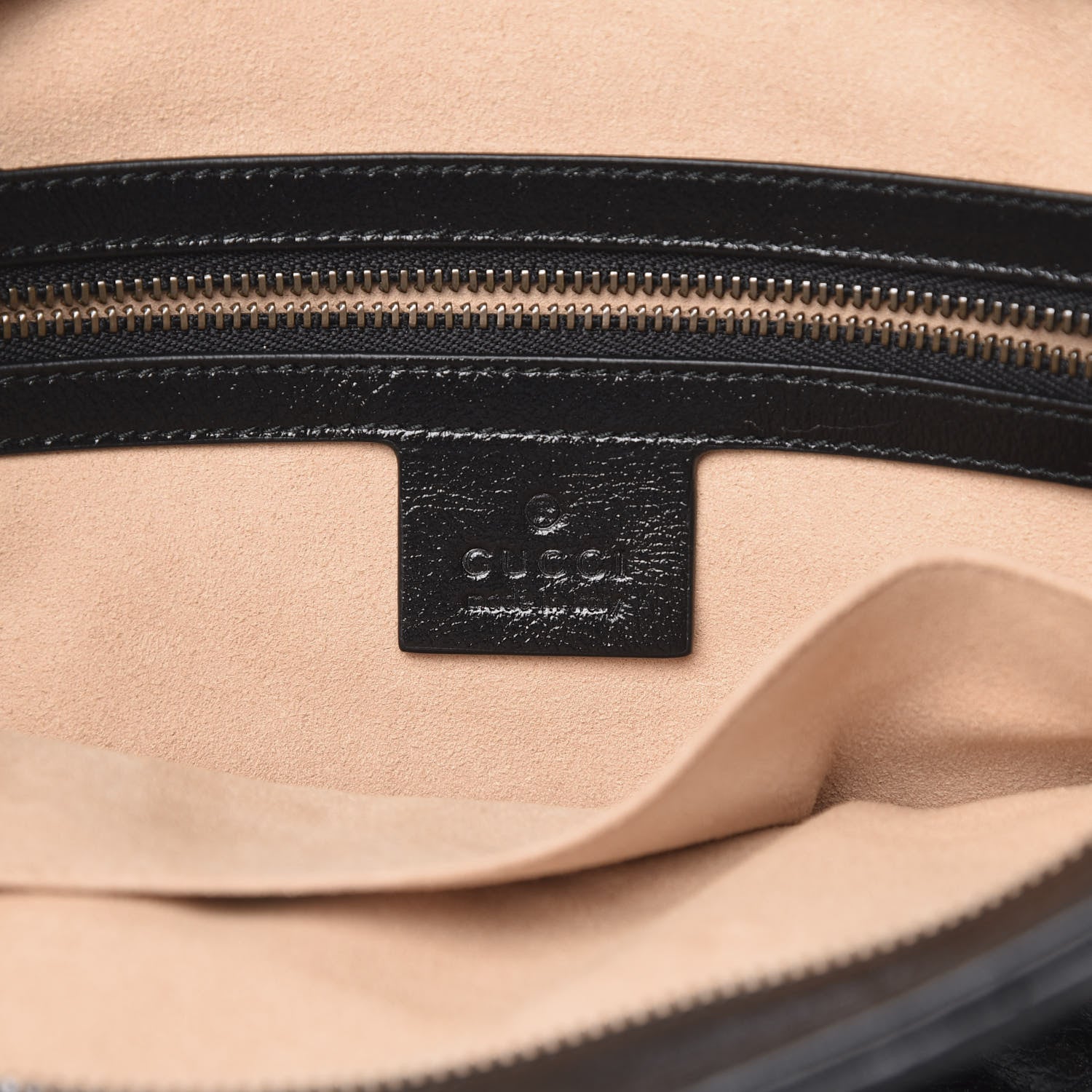 Gucci Vintage Calfskin Matelasse Medium GG Marmont Slim Tote Black 5 of 9