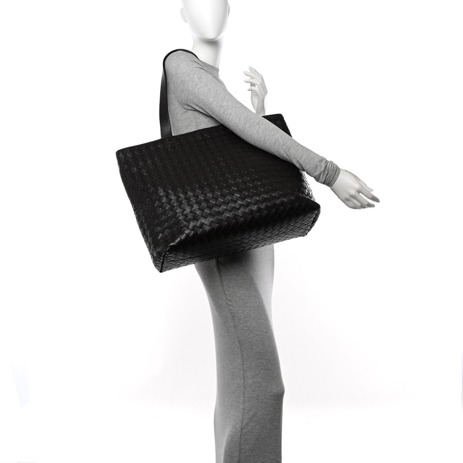 Bottega Veneta Calfskin Intrecciato Large Zipped Tote Fondant 2 of 11