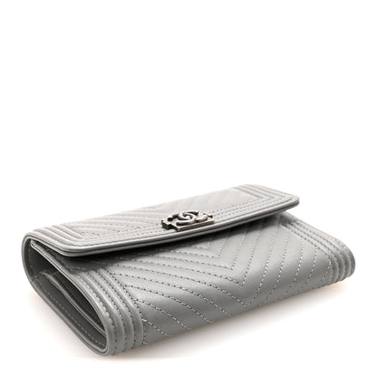 Chanel Calfskin Chevron Quilted Medium Boy Flap Wallet Grey 4 of 8