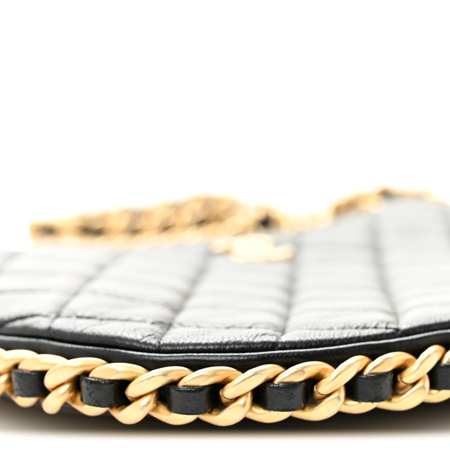 Shiny Crumpled Lambskin Quilted Large Trendy Chain Around Hobo Black