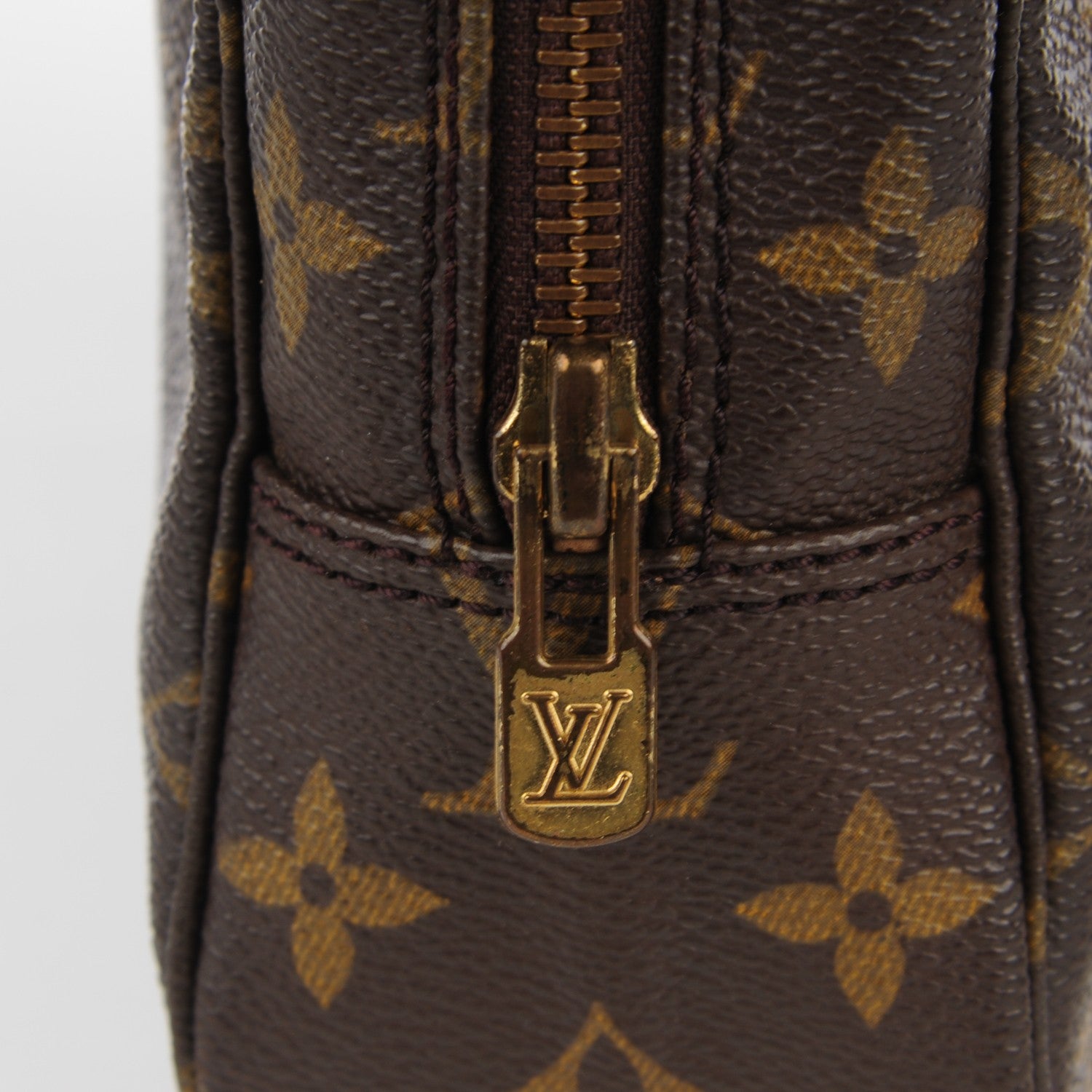 Louis Vuitton Monogram Trousse Toilette 23 9 of 9