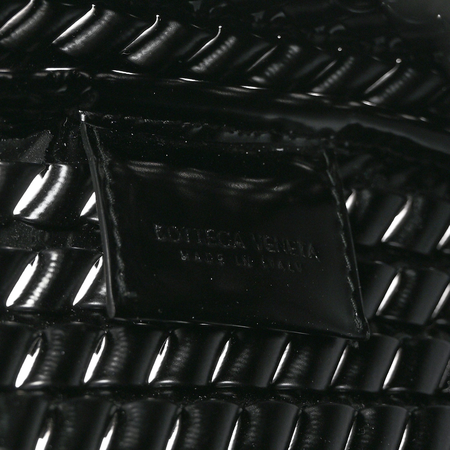 Calfskin Intrecciato Structure Clutch Black