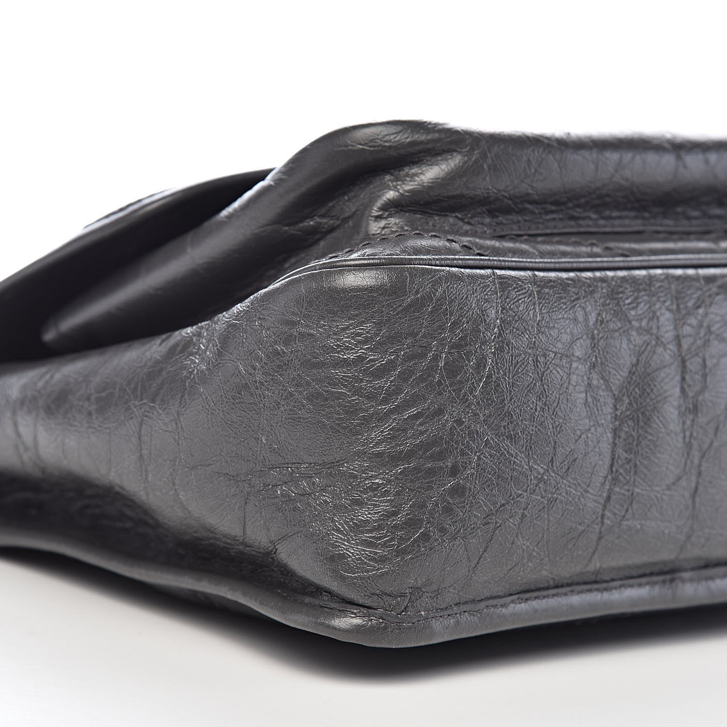 Saint Laurent Crinkled Calfskin Matelasse Monogram Medium Niki Chain Satchel Fog 9 of 12