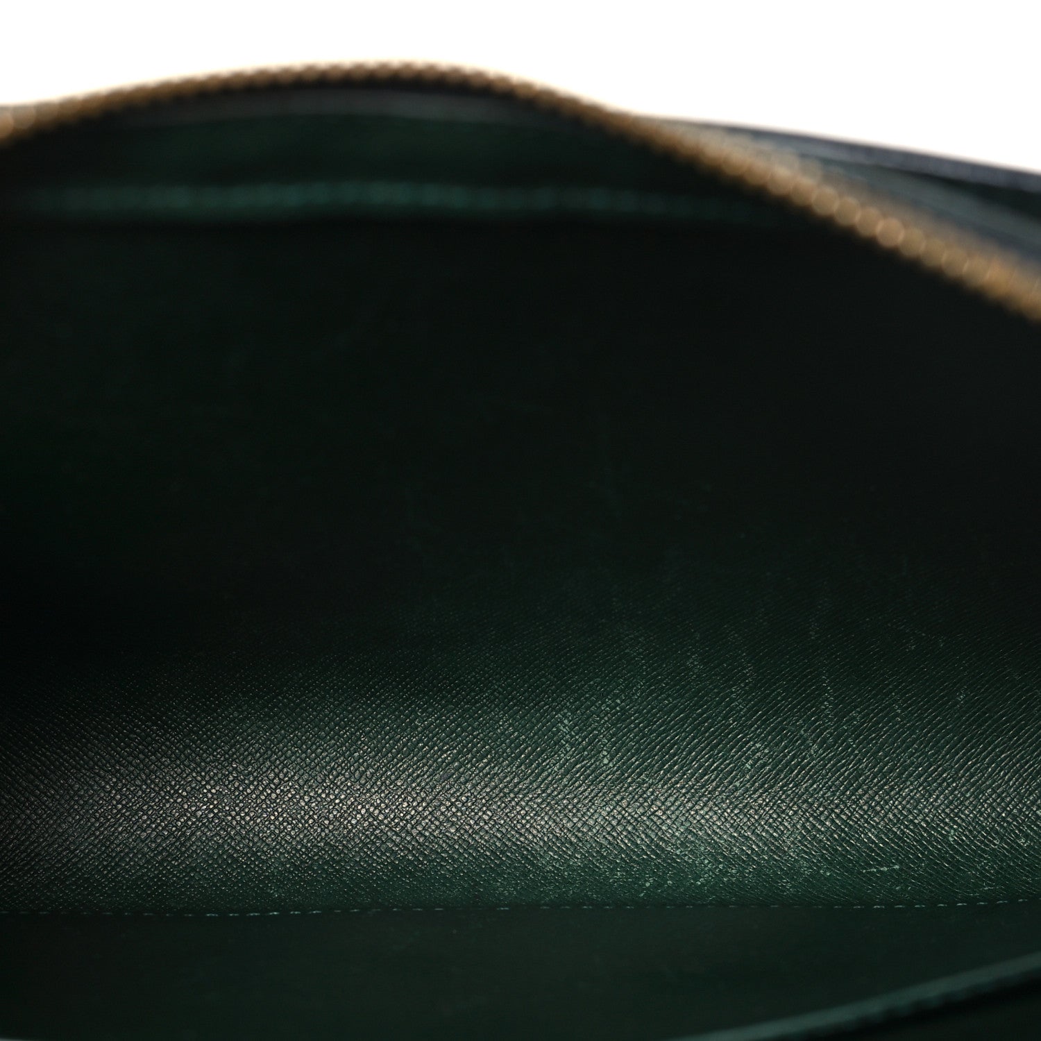 Louis Vuitton Taiga Baikal Pochette Epicea 5 of 7