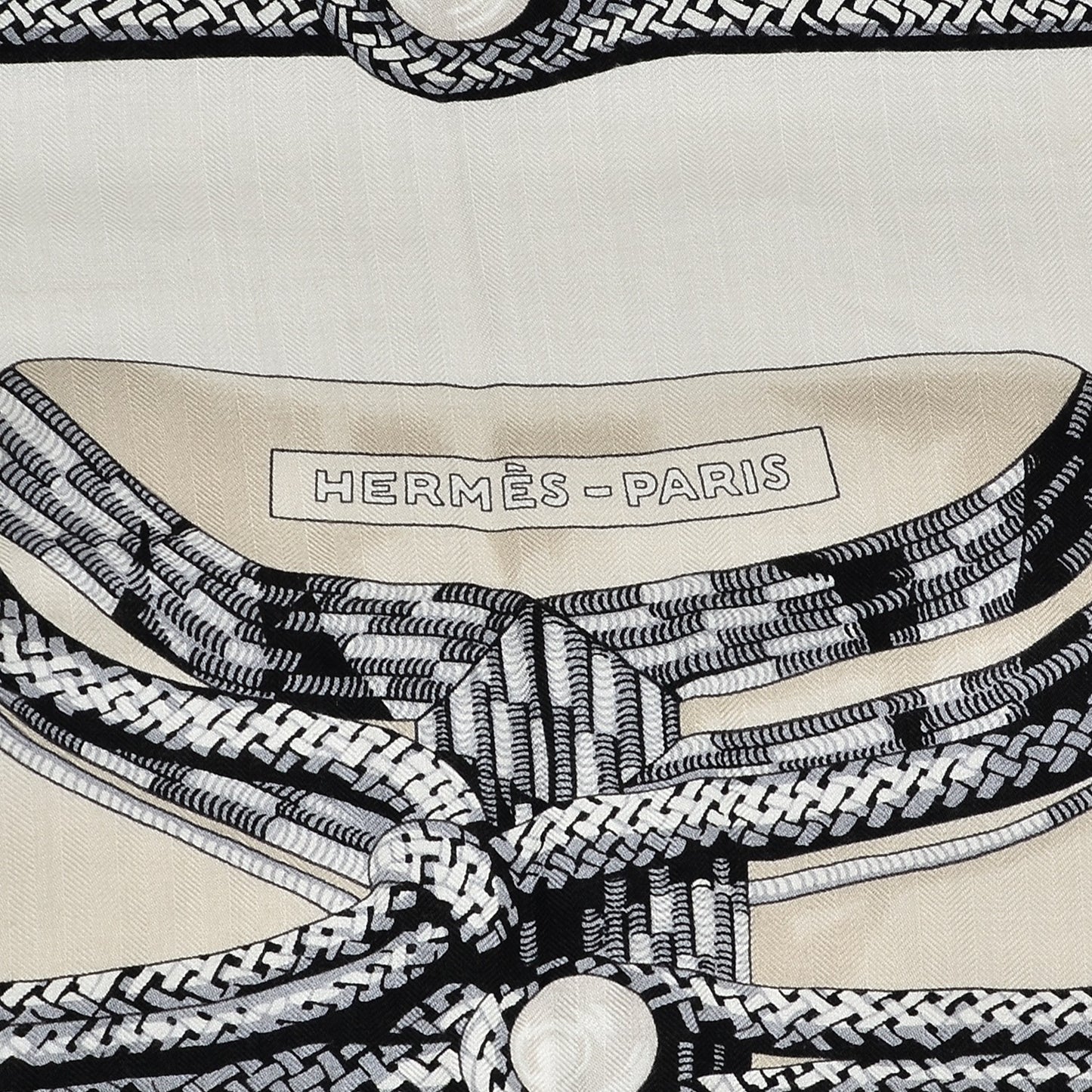 Cashmere Silk Brandebourgs Shawl 140 White Black Mastic