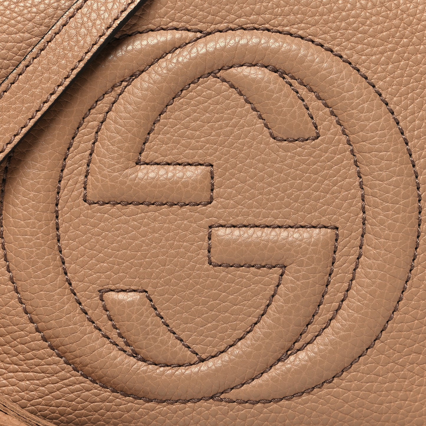 Pebbled Calfskin Small Soho Disco Bag Camelia
