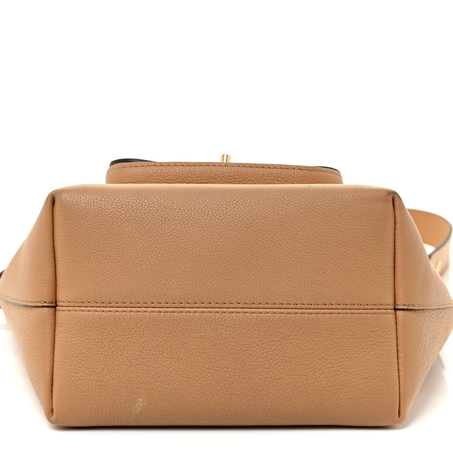 Calfskin Lockme Bucket MM Arizona Beige