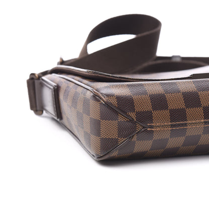 Louis Vuitton Damier Ebene District PM 6 of 11