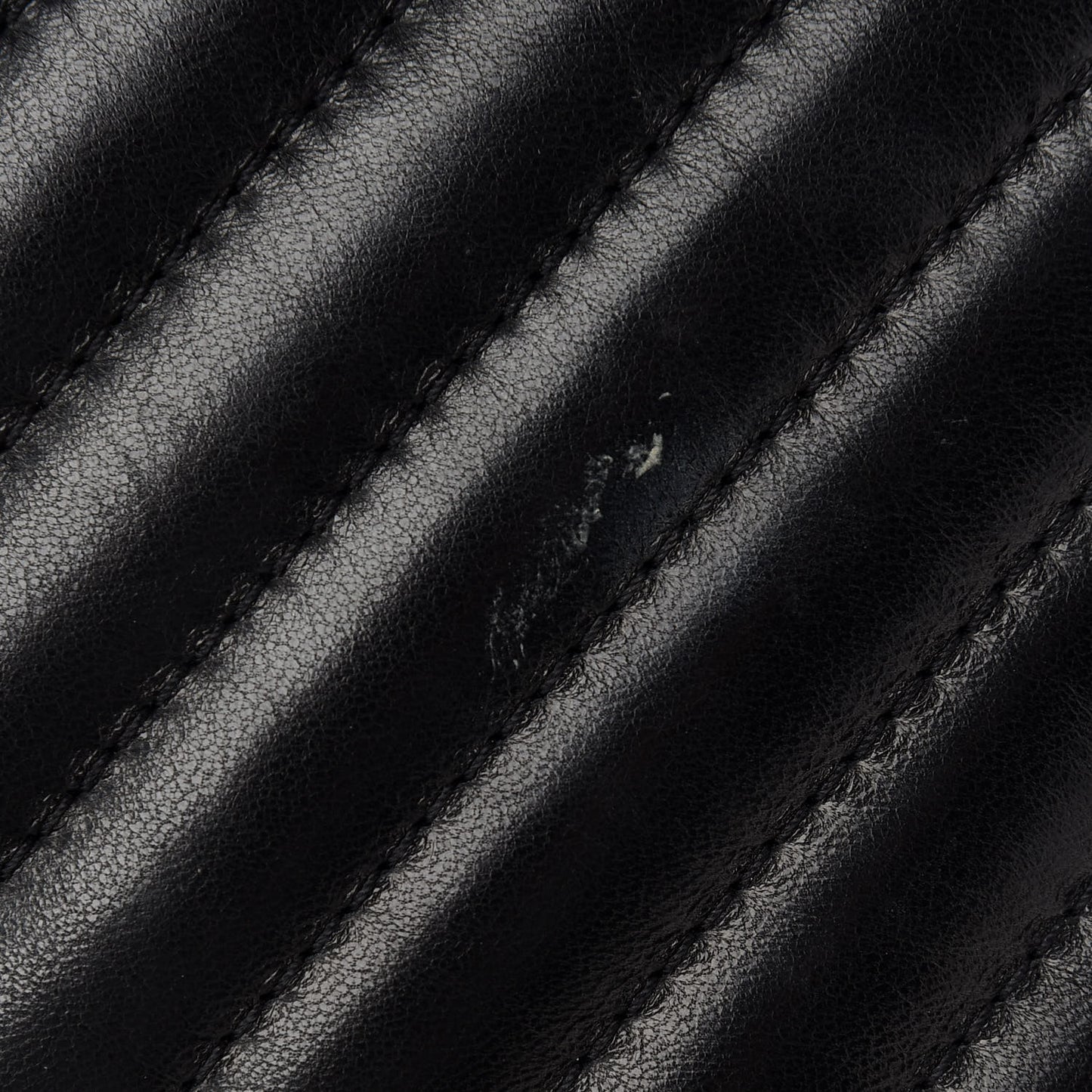 Lambskin Chevron Quilted Maxi Single Flap Black