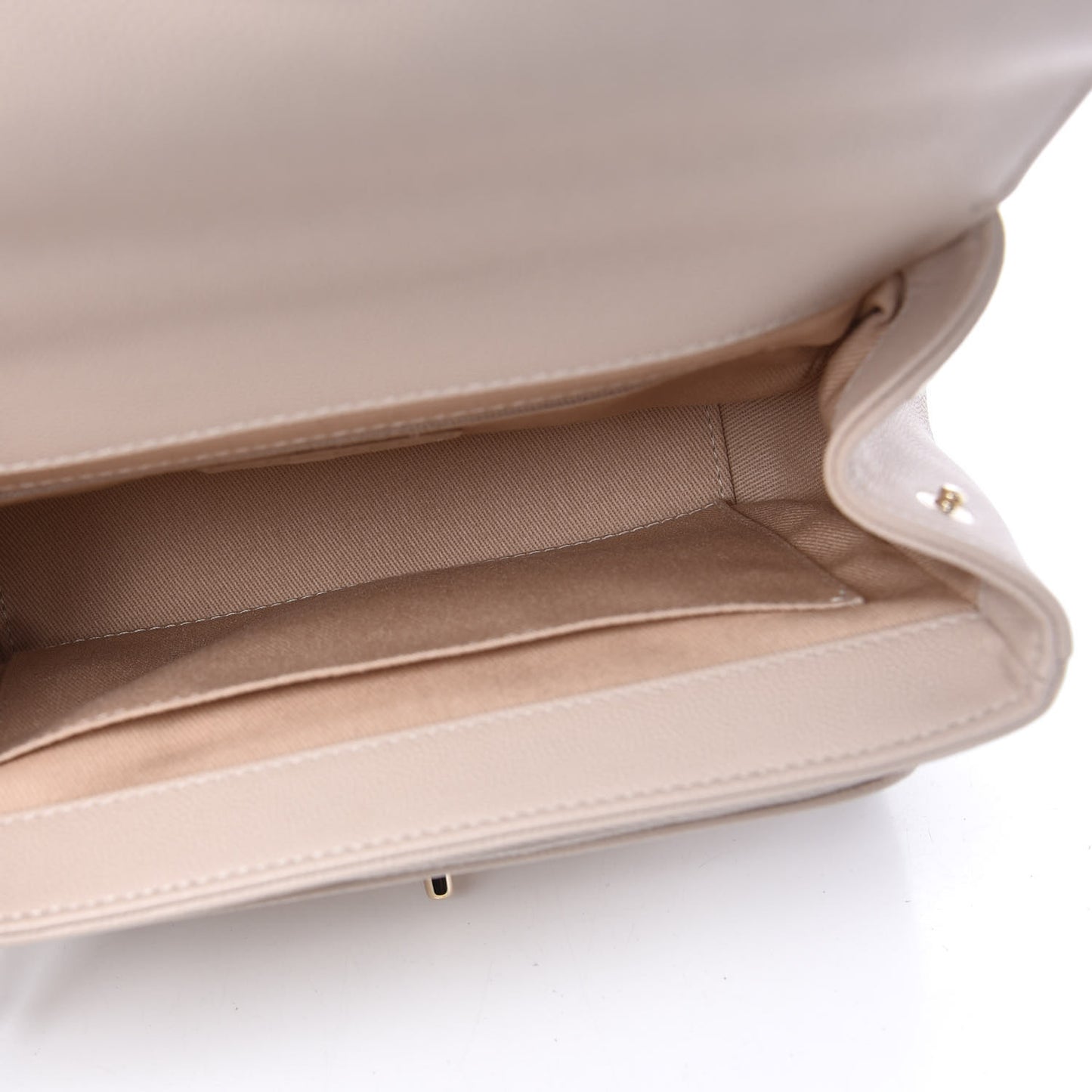 Caviar Quilted Medium Business Affinity Flap Beige