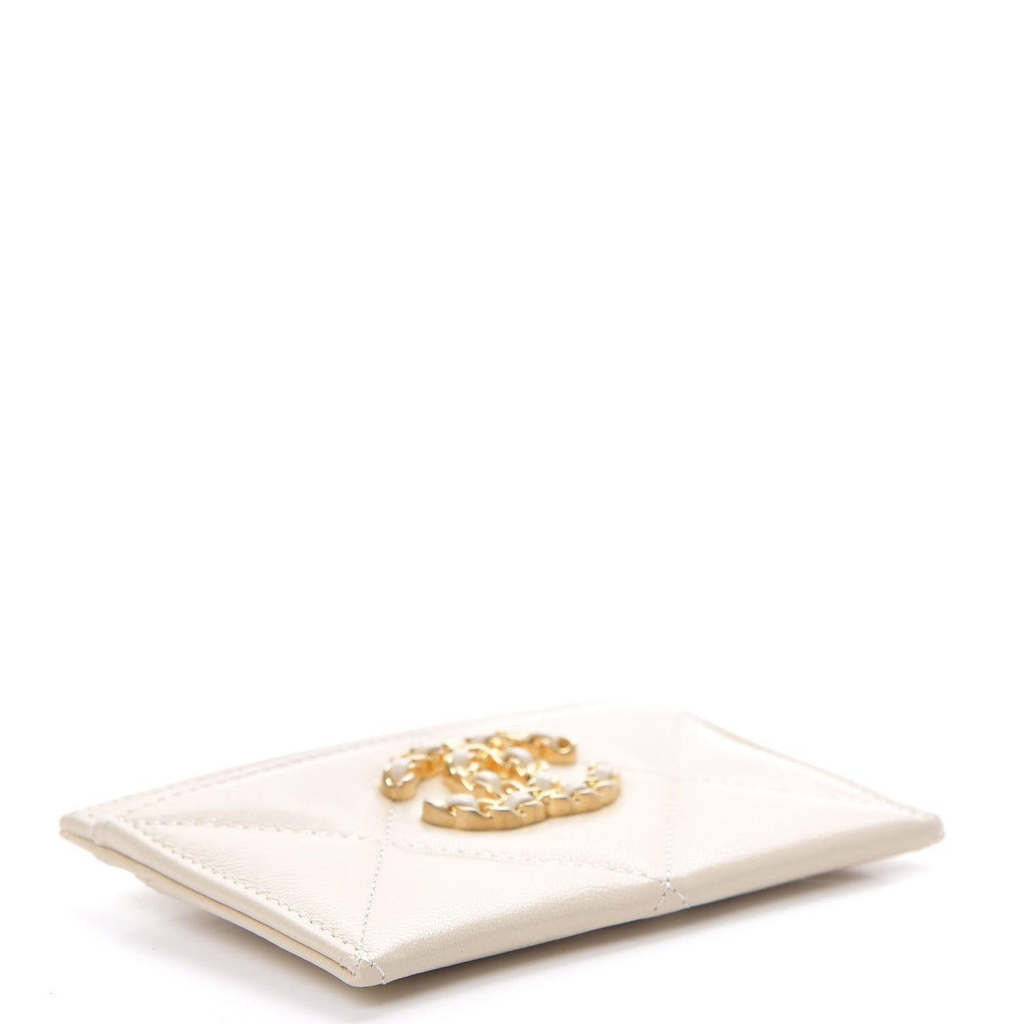 Shiny Goatskin Quilted Chanel 19 Card Holder Beige