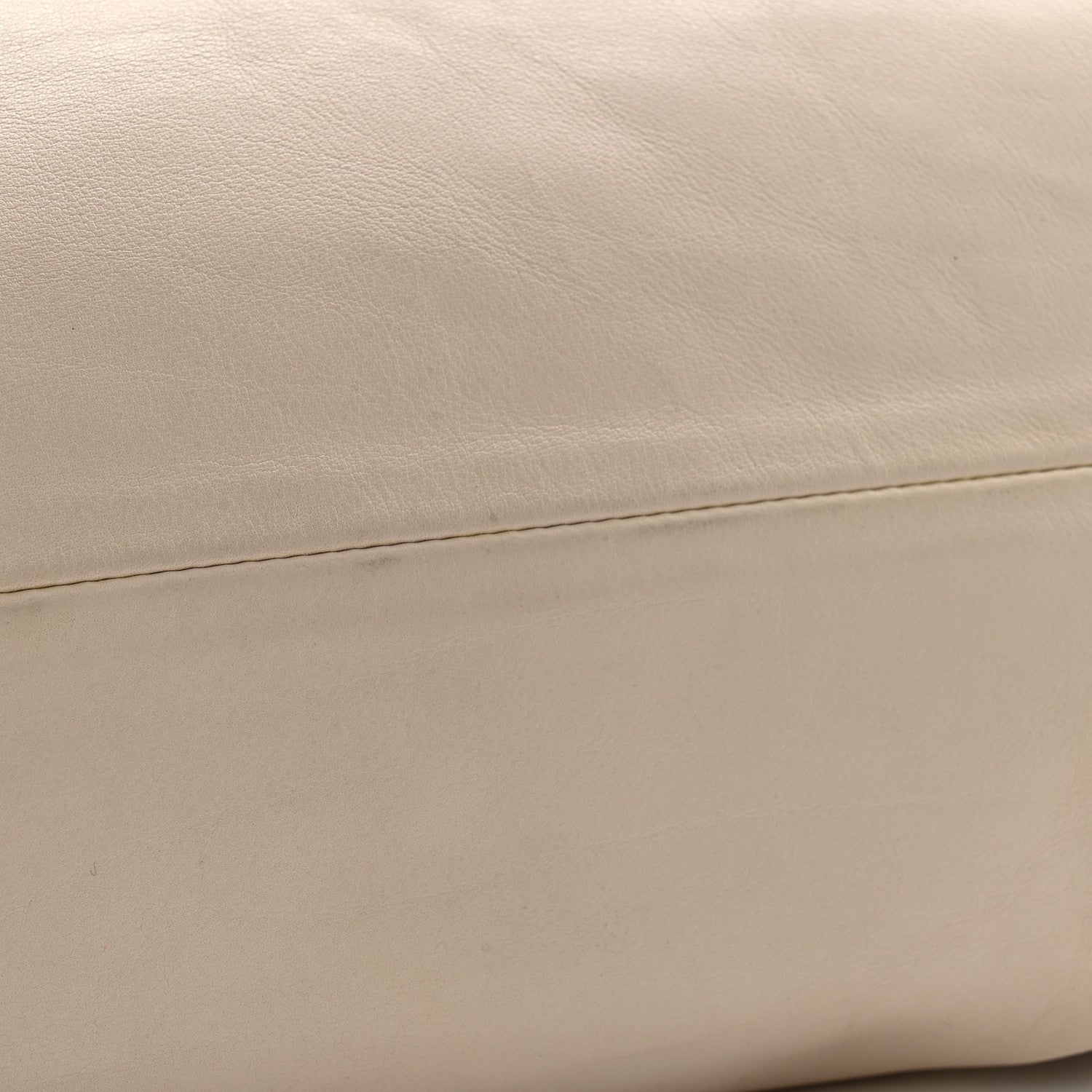 Bottega Veneta Smooth Butter Calf The Pouch Oversized Clutch Plaster 11 of 12