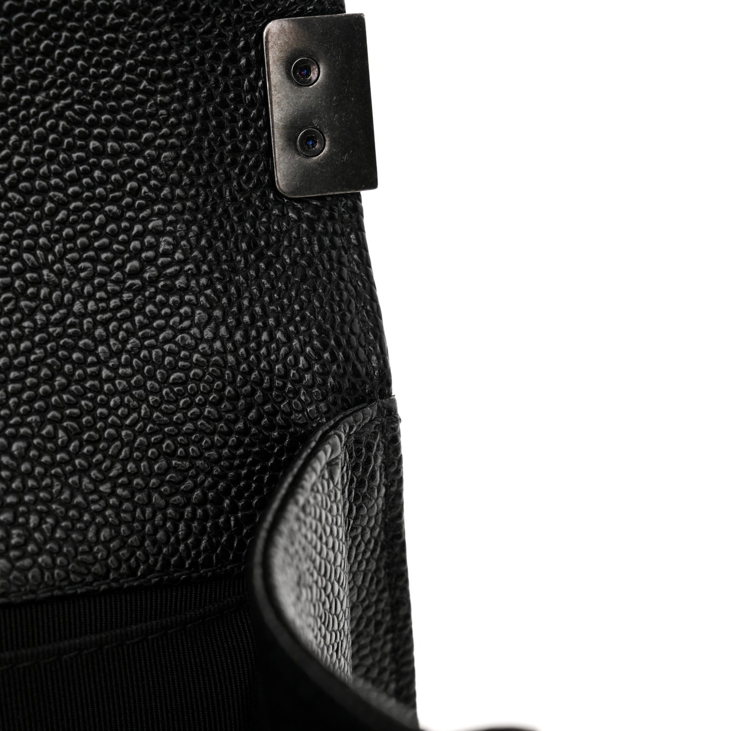 Caviar Quilted Medium Boy Flap Black