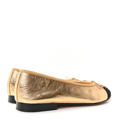 Chanel Laminated Crumpled Lambskin Grosgrain Cap Toe CC Ballerina Flats 39 Gold Black 5 of 10