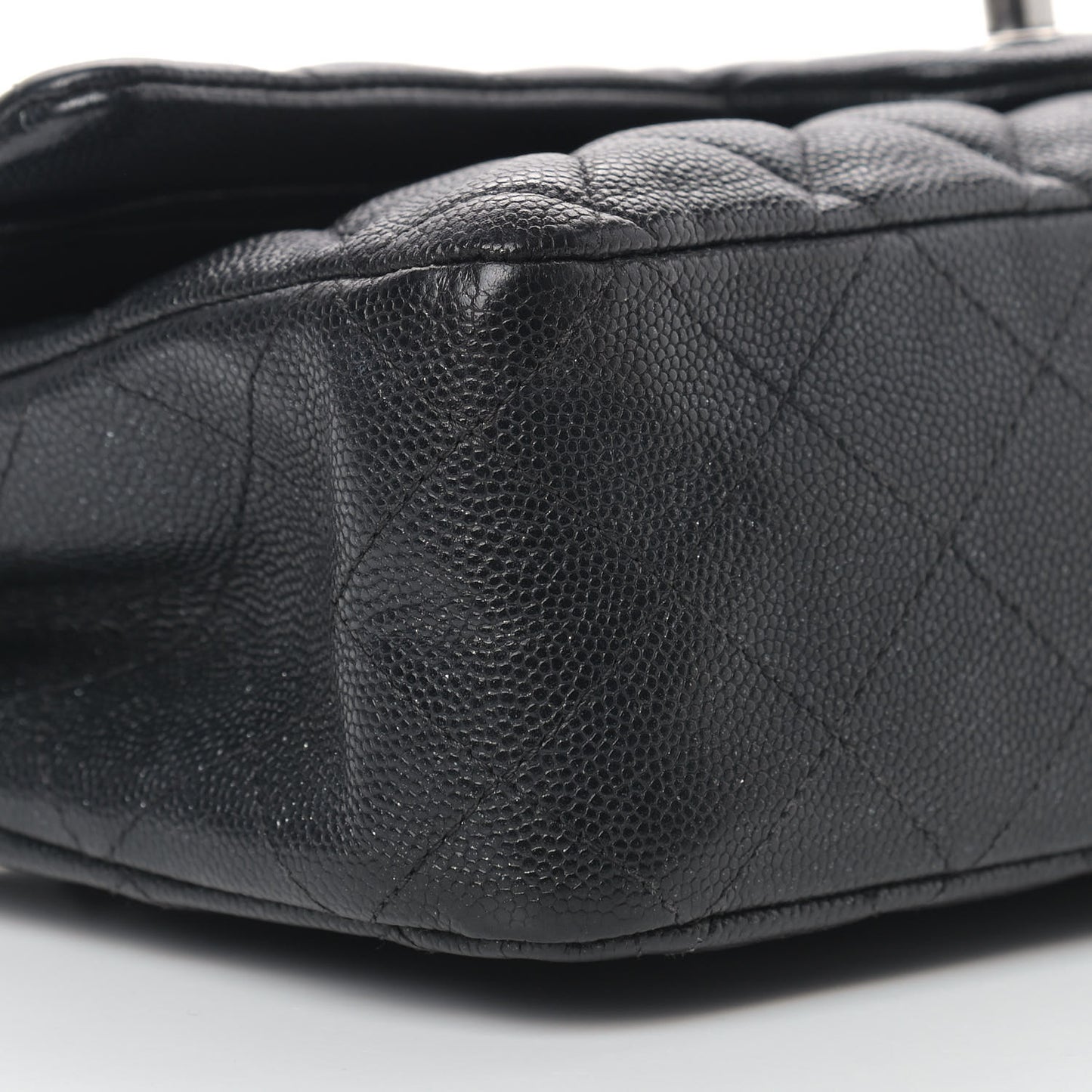 Iridescent Caviar Quilted Medium Double Flap Black