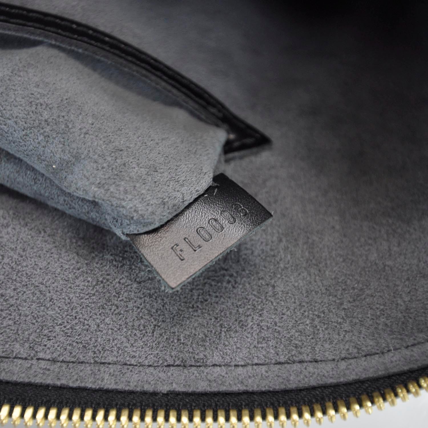Louis Vuitton Epi Alma Black 10 of 10