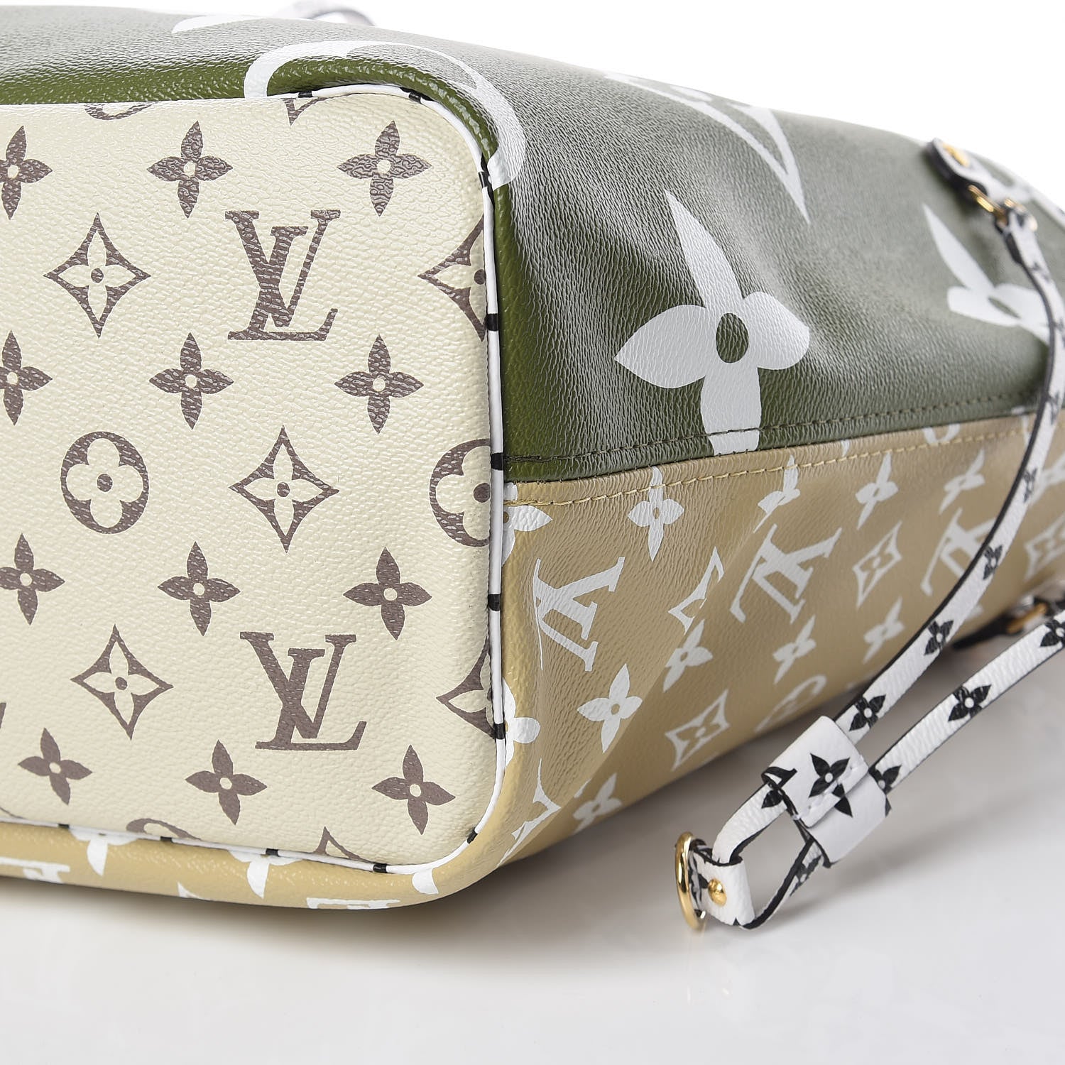 Louis Vuitton Monogram Giant Neverfull MM Kaki 11 of 11