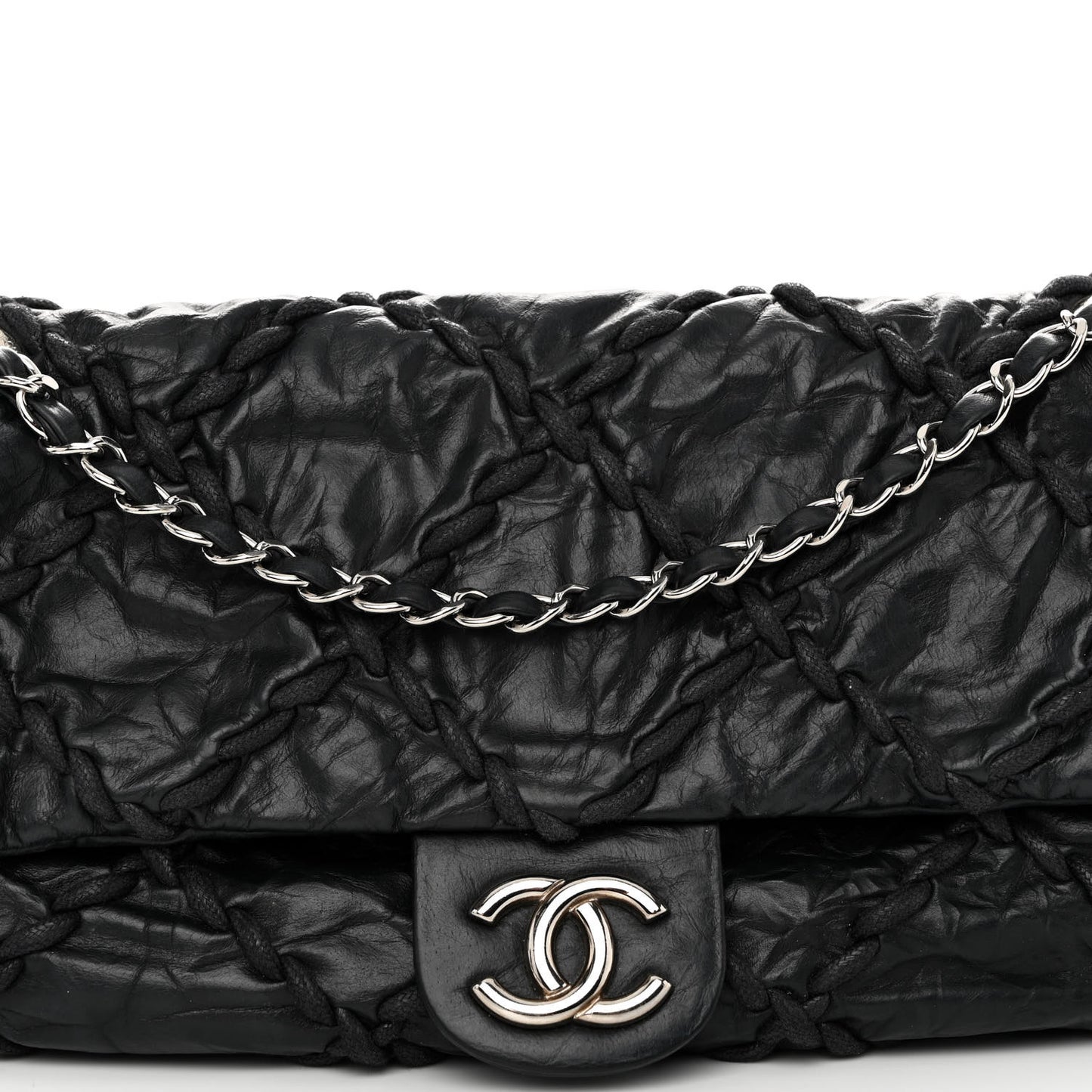 Calfskin Medium Ultra Stitch Flap Black