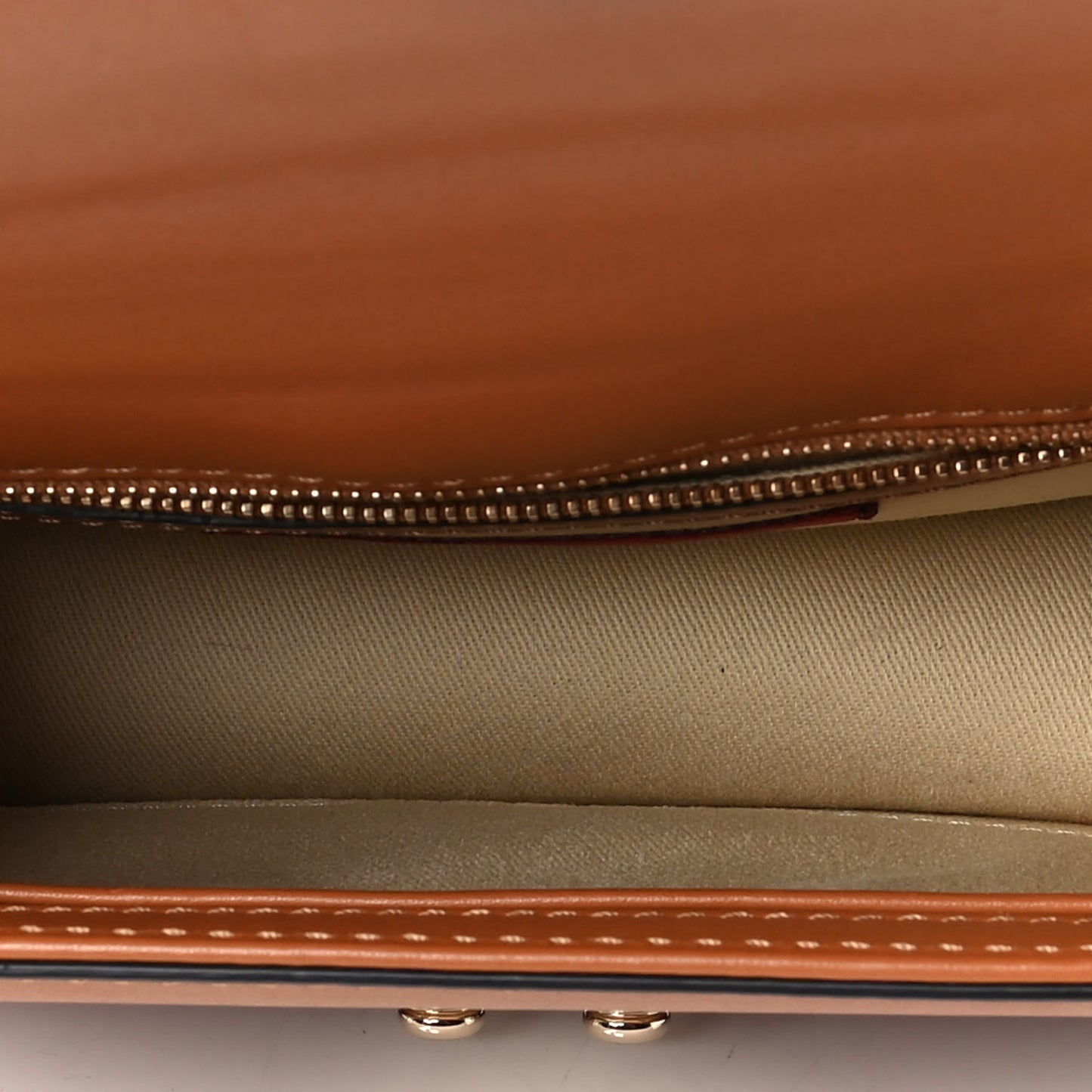 Vitello Small Glam Lock Rockstud Flap Light Cuir