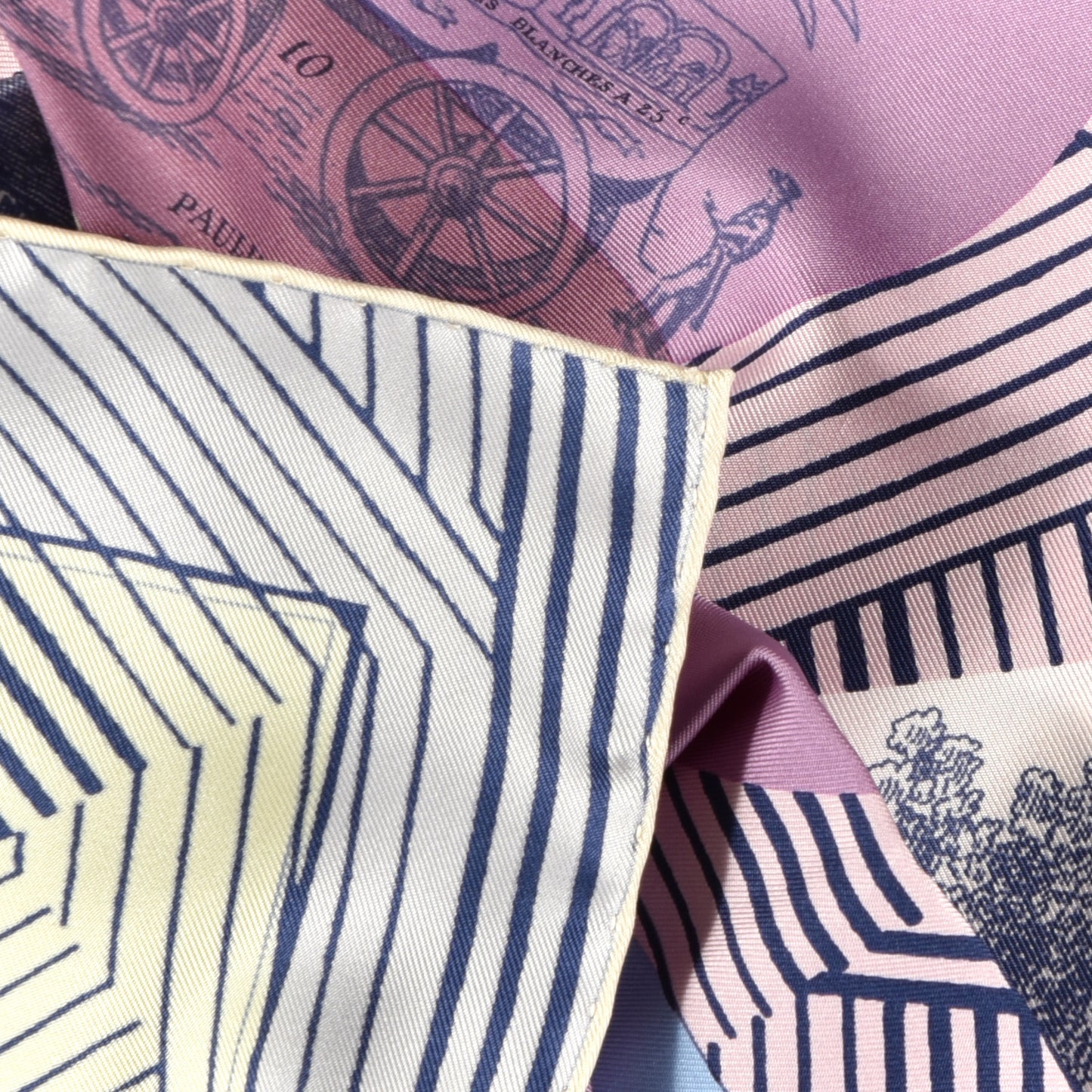 Silk Jeu Des Omnibus Remix Scarf 90 Parme Jaune Saufre Mauve