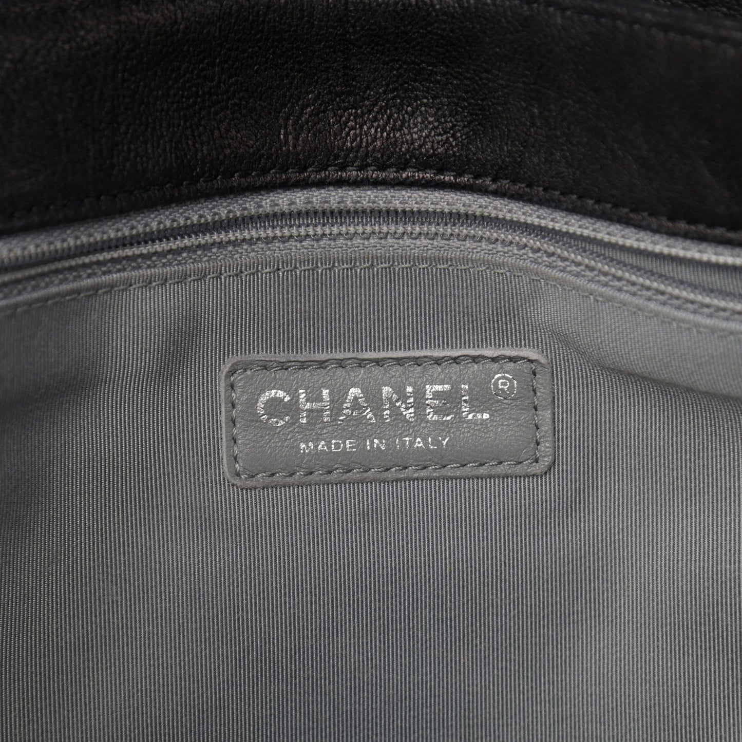Washed Lambskin Quilted Maxi Chain Around Flap Black