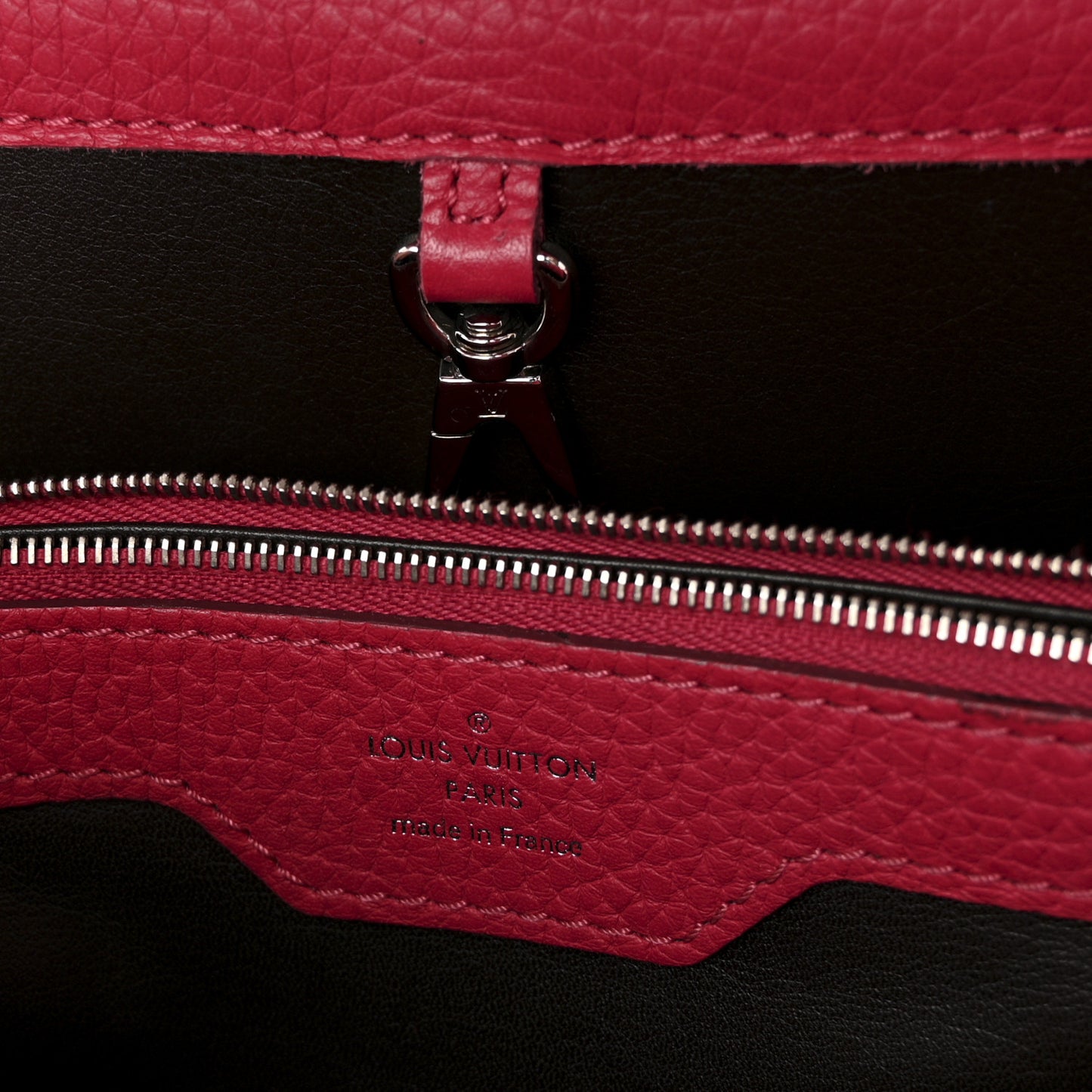 Taurillon Capucines GM Fuchsia