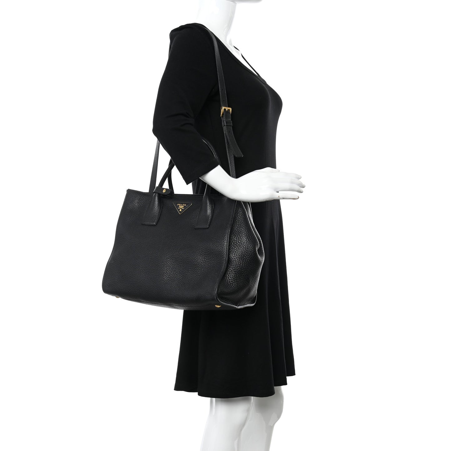 Vitello Daino Shopping Tote Black