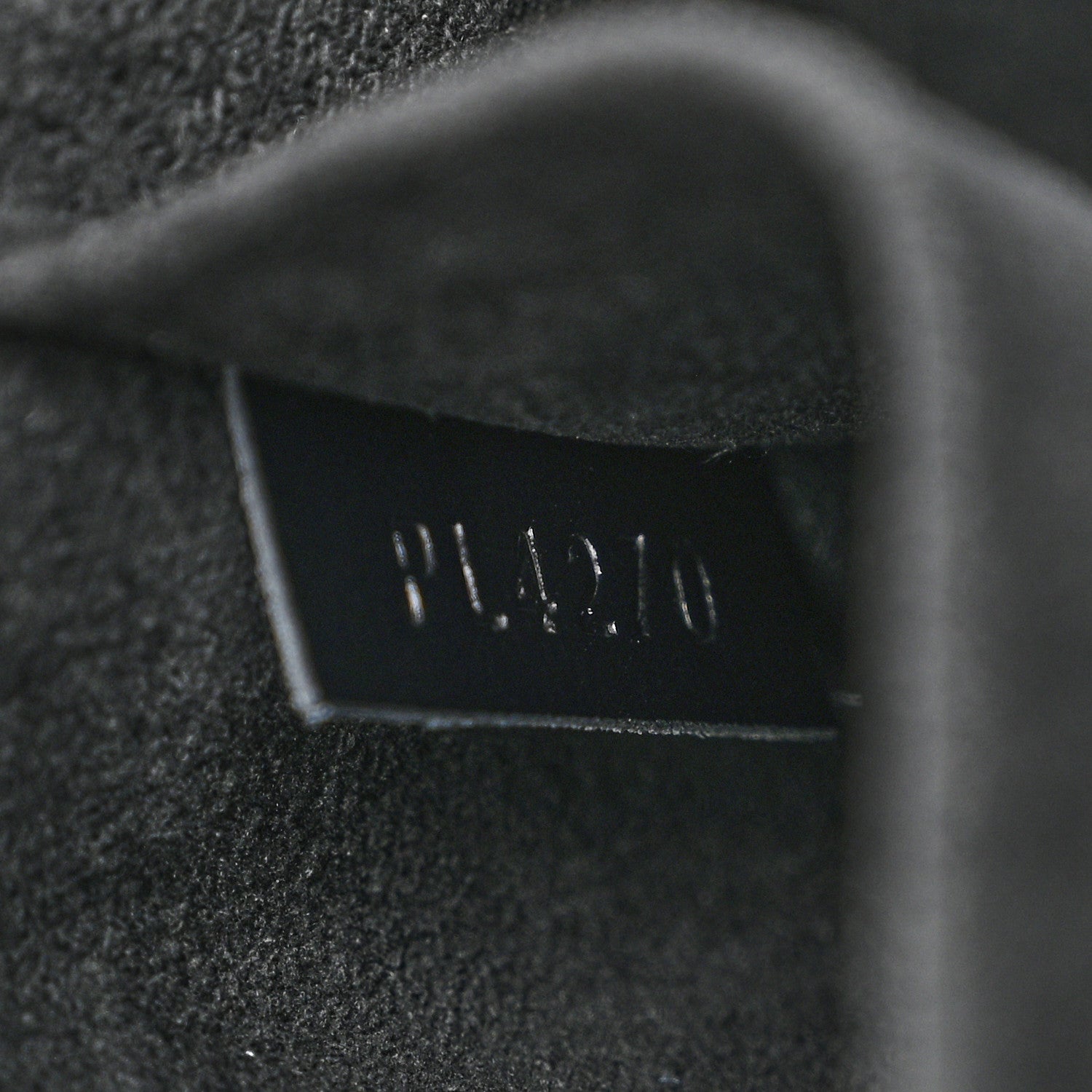 Louis Vuitton Reverse Monogram Vanity PM 7 of 12