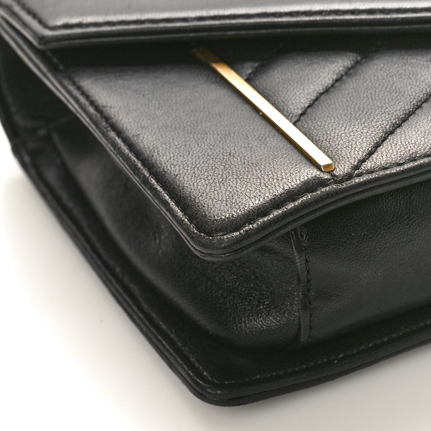 Lambskin Reversed Chevron Quilted Flap Black