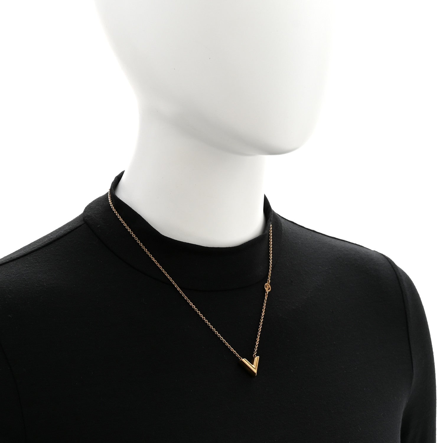Louis Vuitton Essential V Necklace Gold 1844835 – FASHIONPHILE