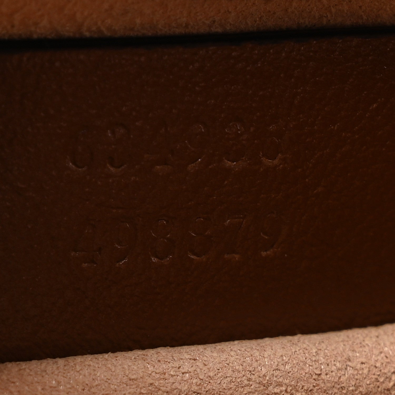 Gucci Glazed Calfskin Matelasse Diagonal Mini GG Marmont Chain Shoulder Bag Cuir 7 of 13