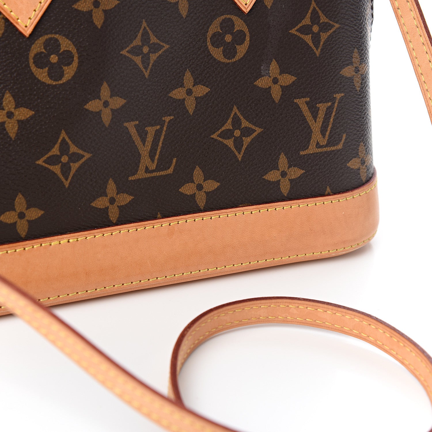 Louis Vuitton Monogram Alma BB 9 of 10