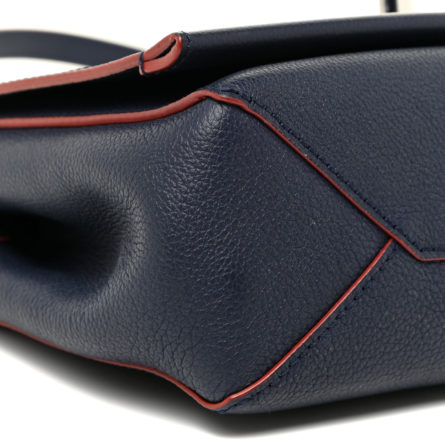 Calfskin Lockme II Chain Bag BB Marine Rouge