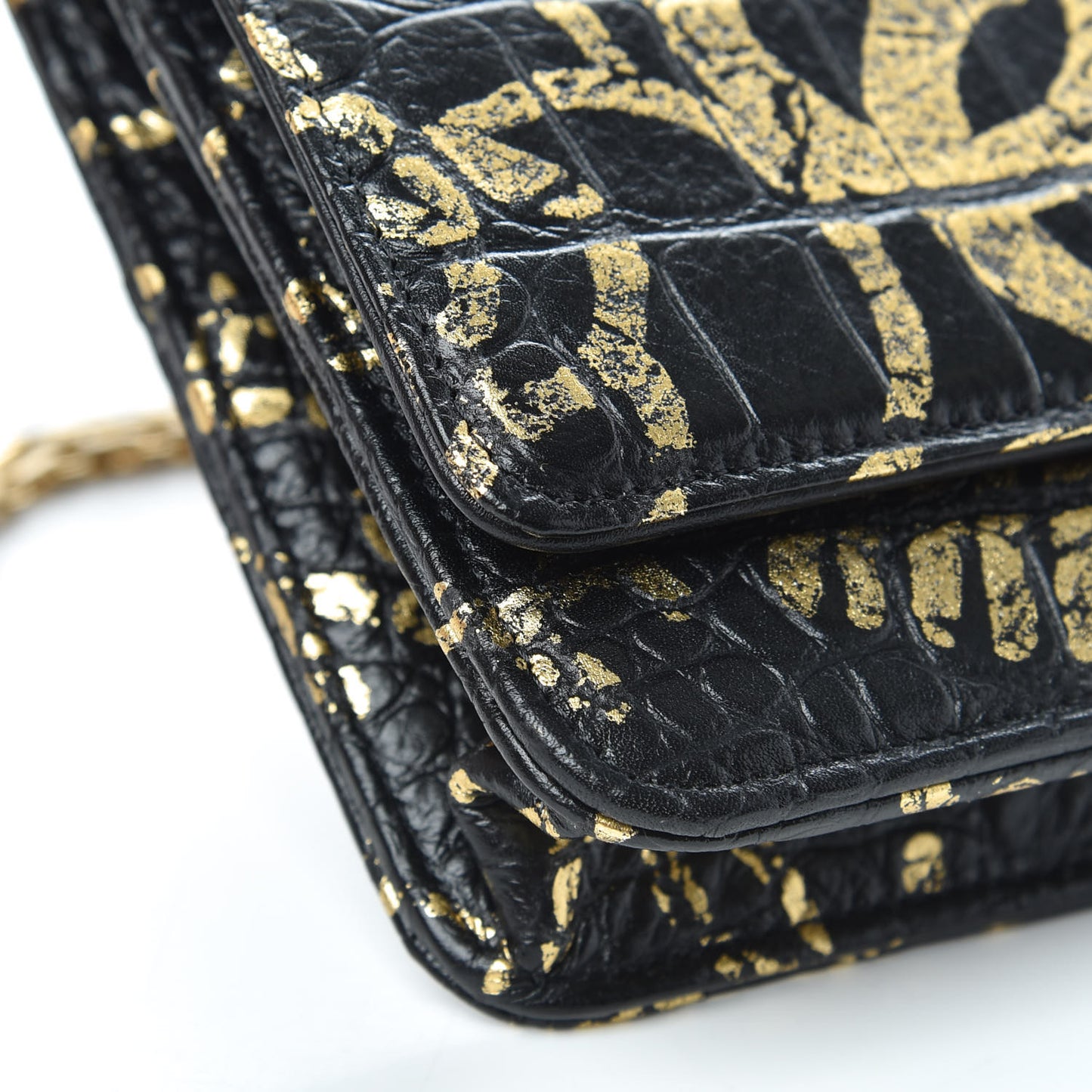 Calfskin Crocodile Embossed Graffiti 2.55 Cocodile Reissue Wallet On Chain WOC Black Gold