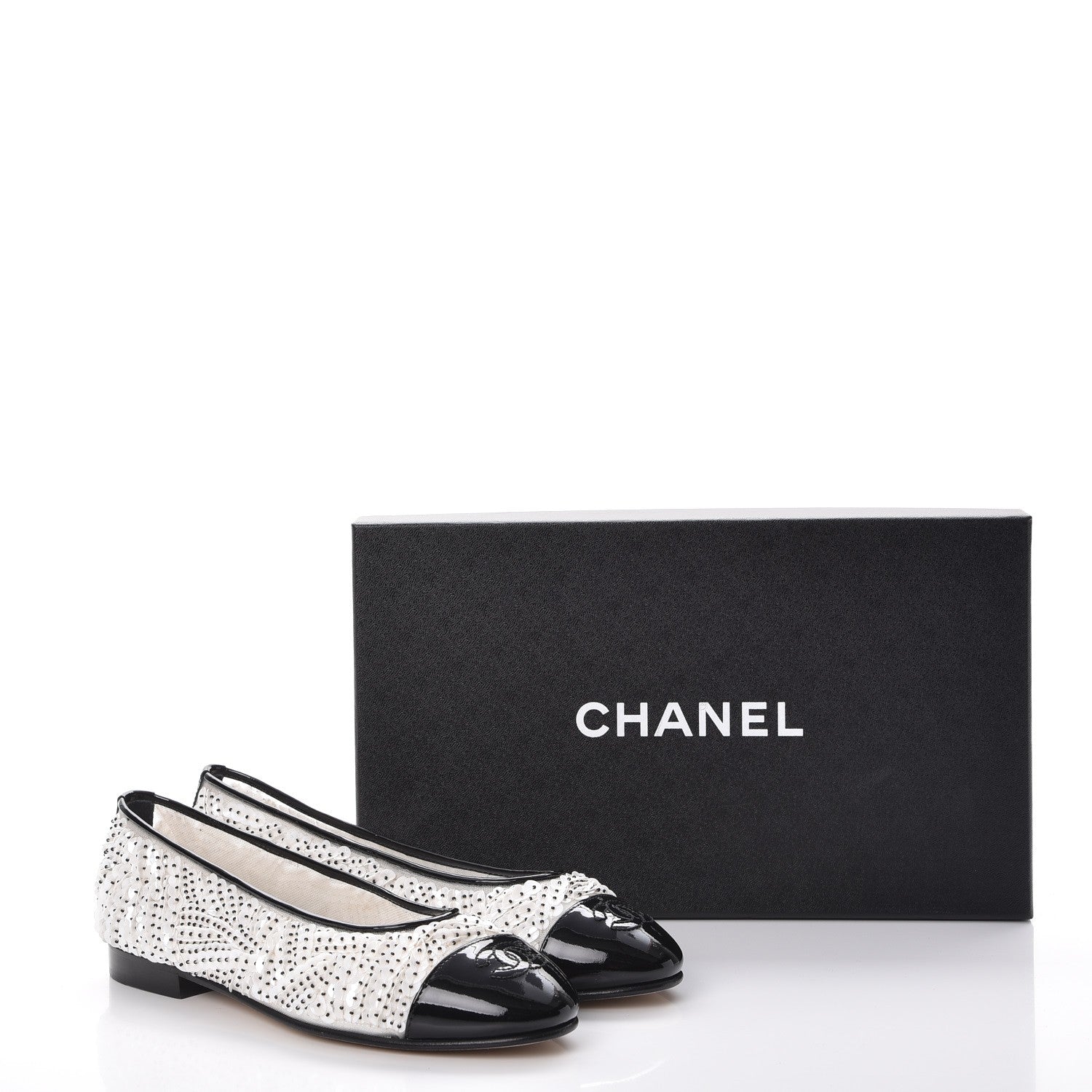 Chanel Patent Calfskin Sequin Embroidered Cap Toe Ballerina Flats 36 White Black 10 of 10