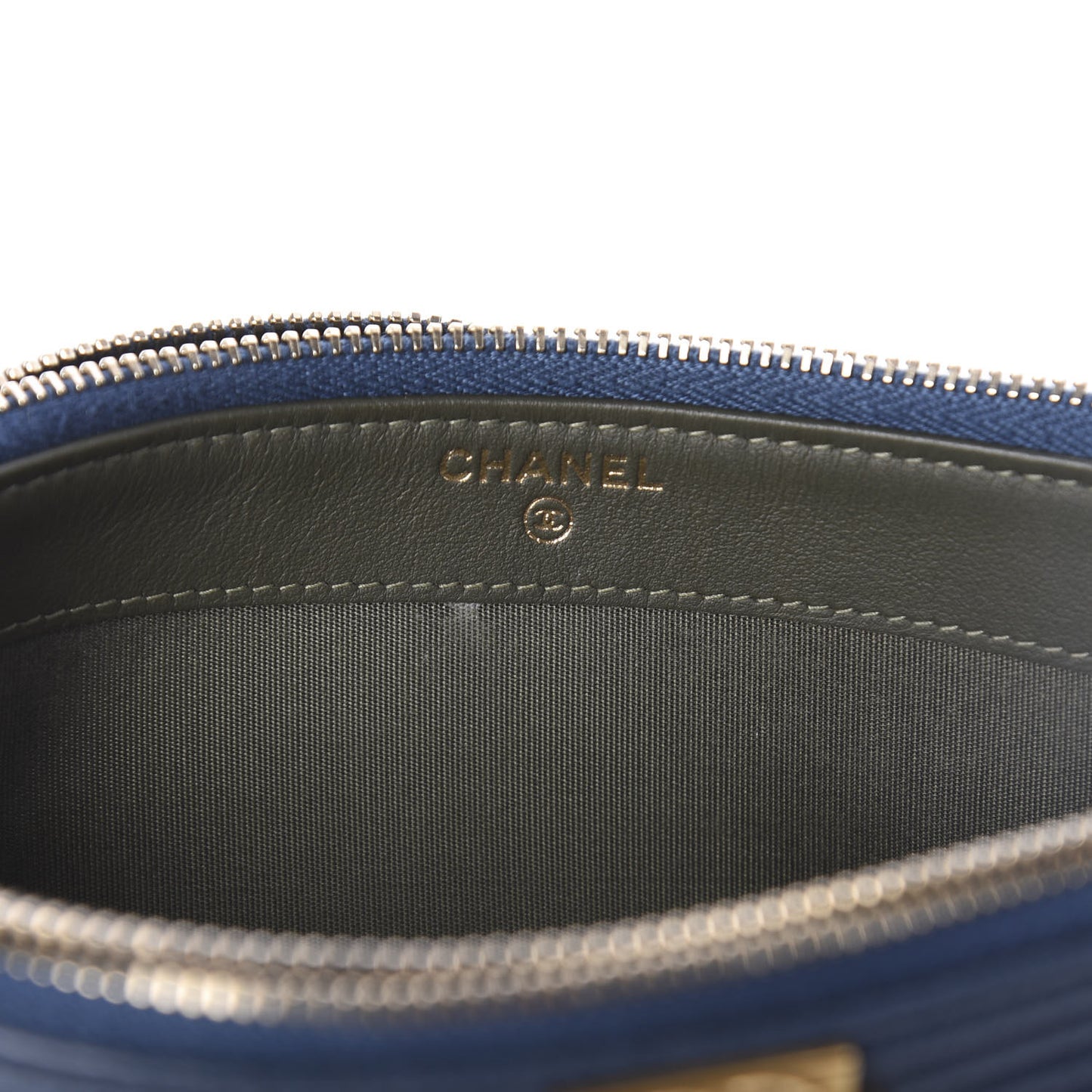 Caviar Quilted Small Boy Clutch With Chain Blue