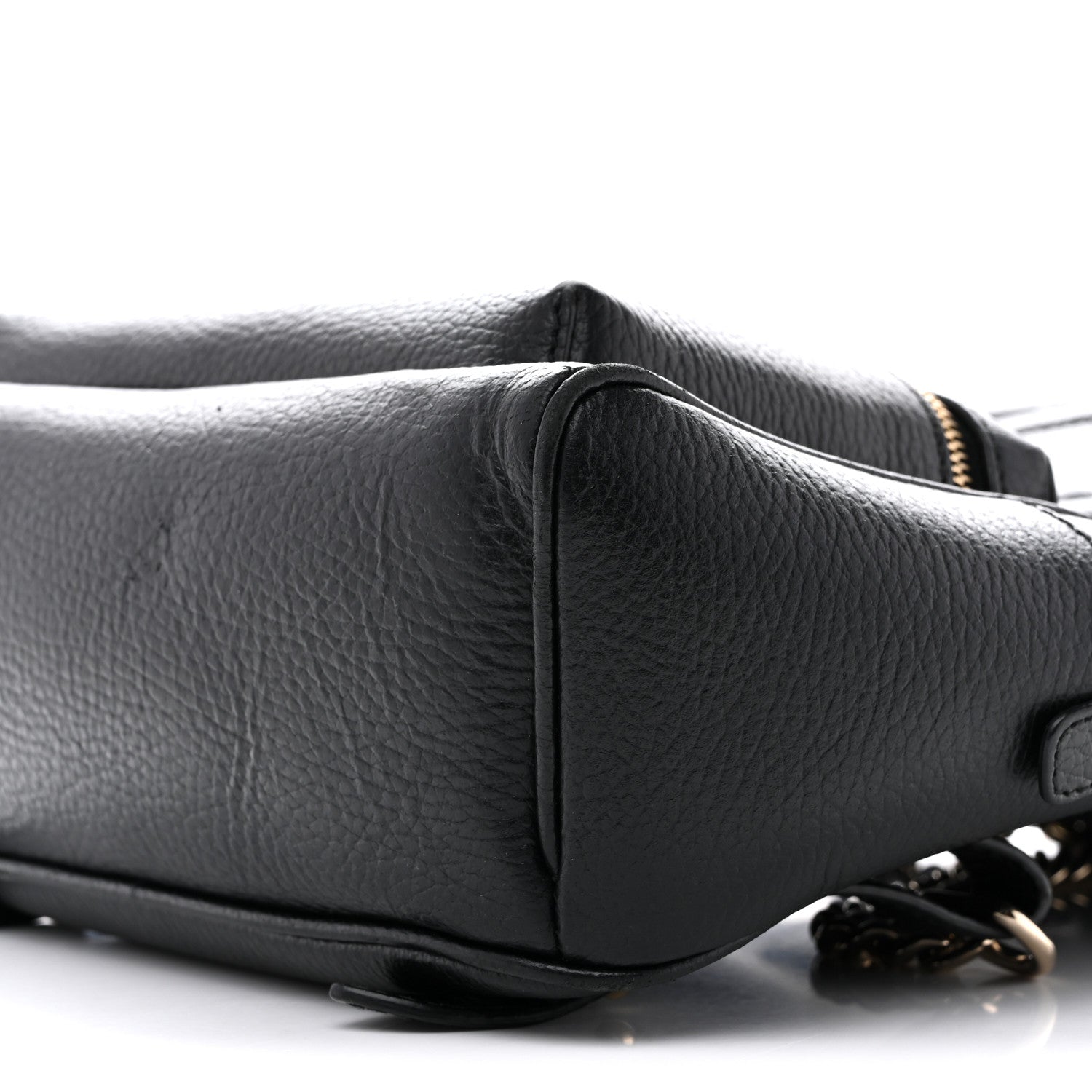 Gucci Pebbled Calfskin Soho Chain Backpack Black 1882386 – FASHIONPHILE