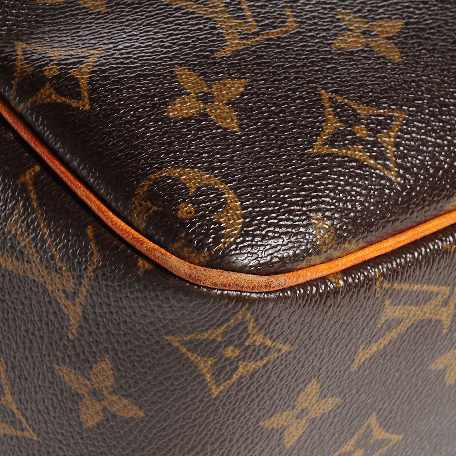 Louis Vuitton Monogram Cite MM 6 of 9