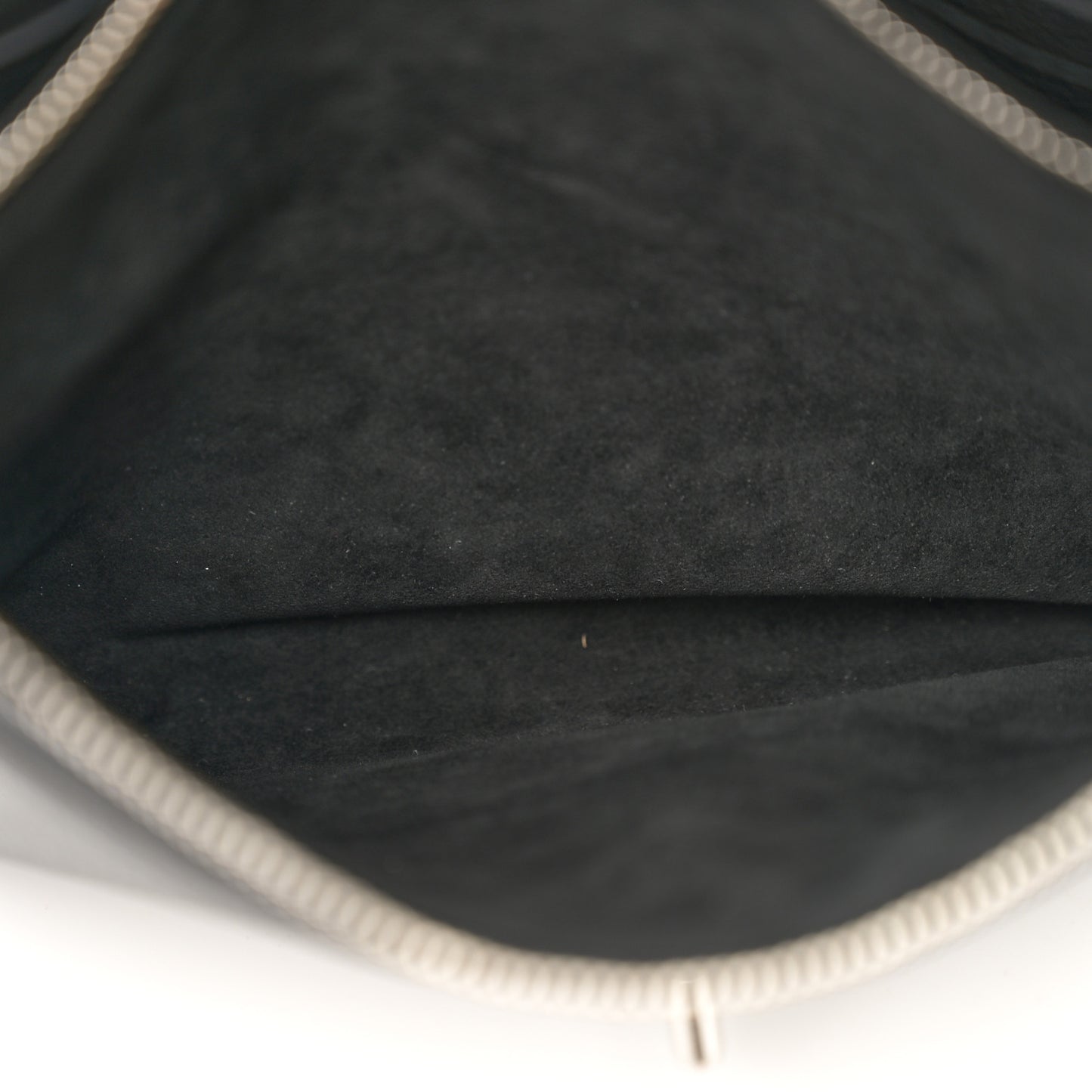 Soft Calfskin My Lockme Pochette Black