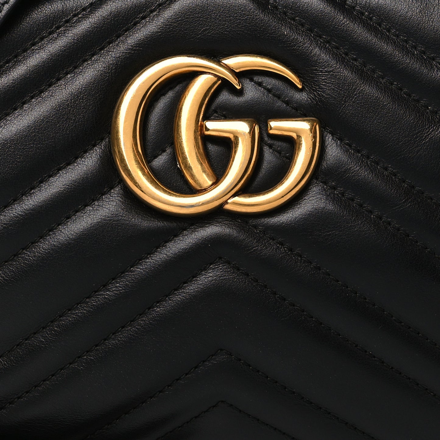 Calfskin Matelasse Small GG Marmont Chain Shoulder Bag Black