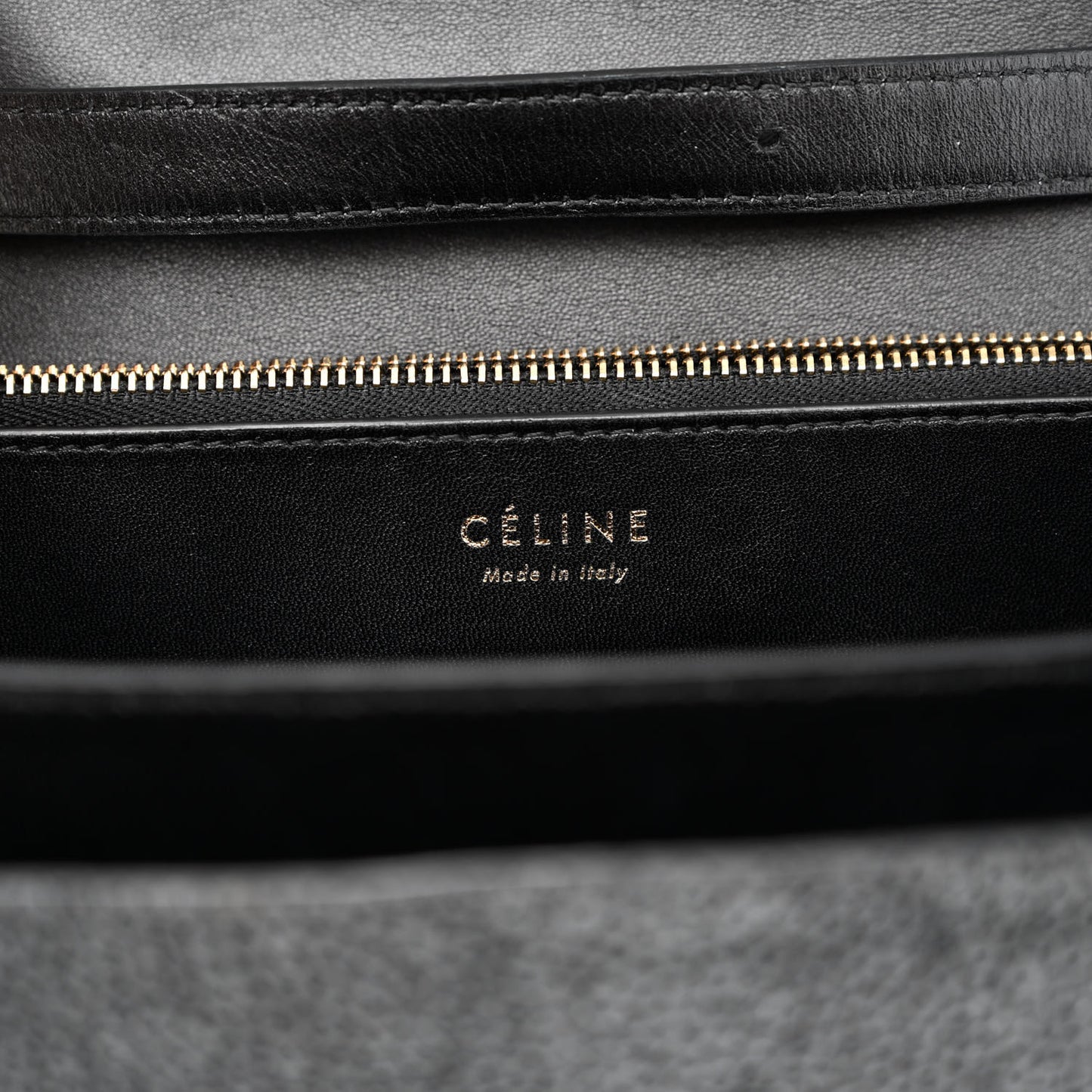 Stingray Medium Classic Box Flap Bag Black