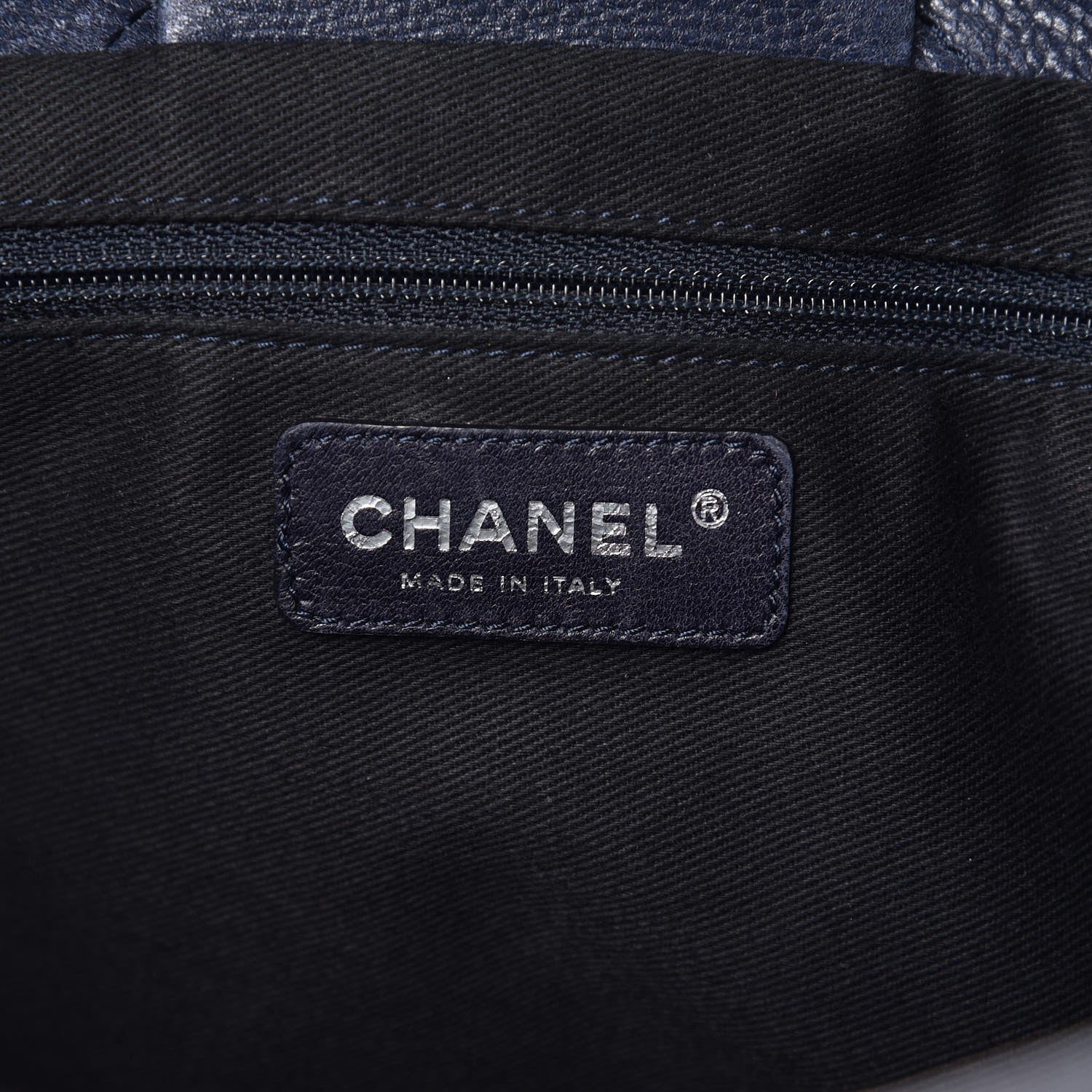 Chanel Caviar Executive Cerf Shopper Tote Navy 8 of 20