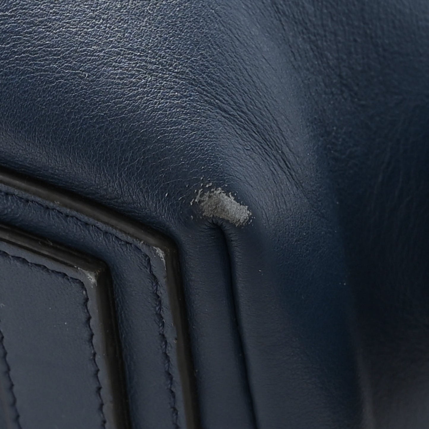 Smooth Calfskin Medium Soft Antigona Midnight