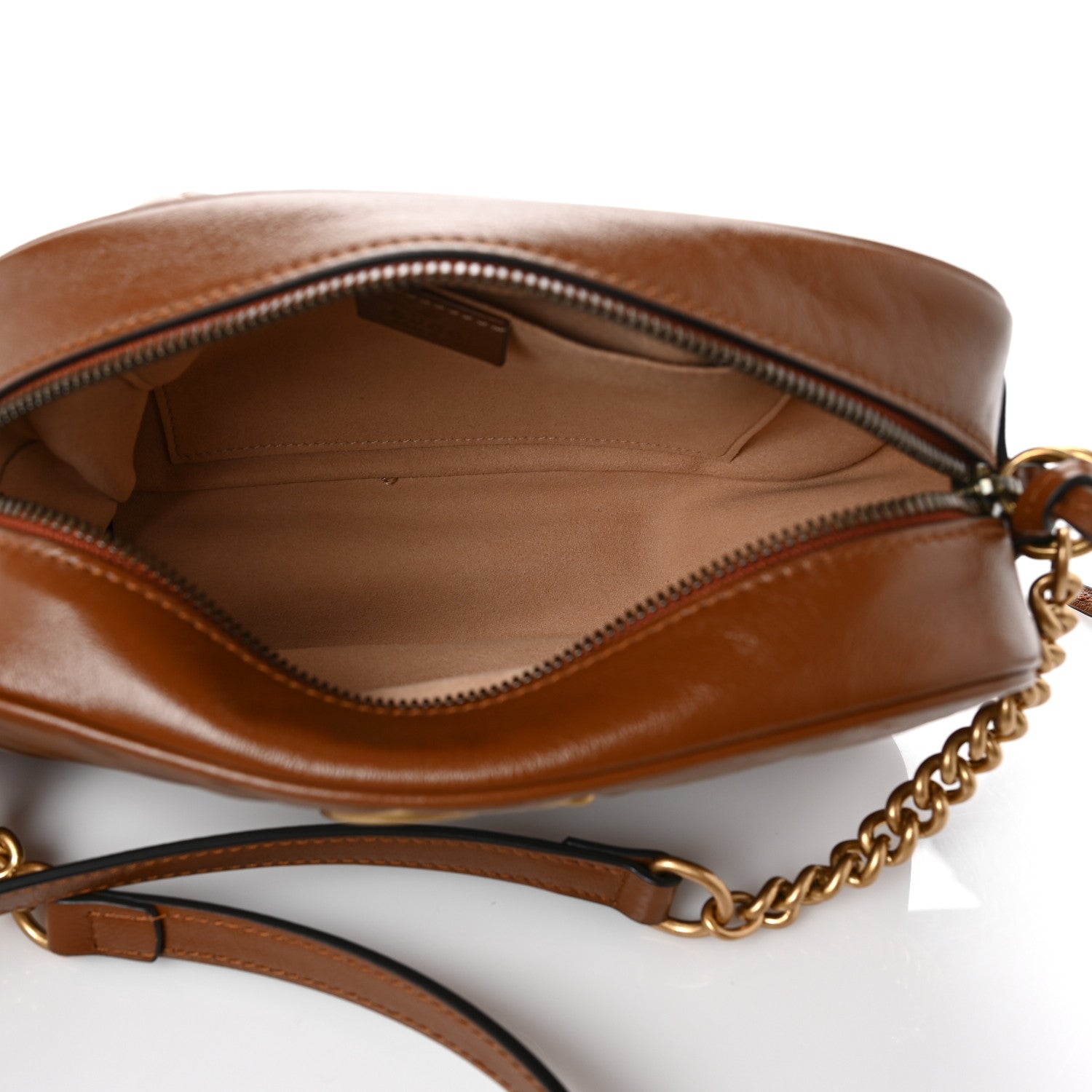 Gucci Glazed Calfskin Matelasse Diagonal Small GG Marmont Chain Shoulder Bag Cuir 5 of 9