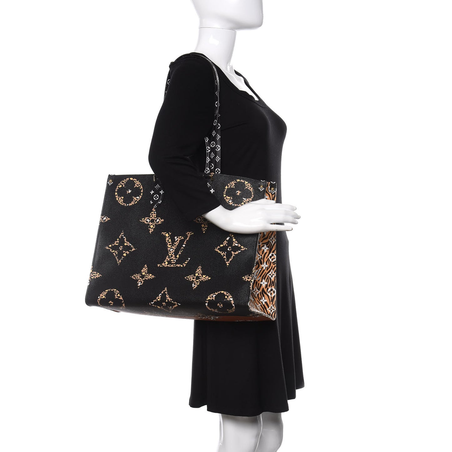 Monogram Giant Jungle Onthego GM Black