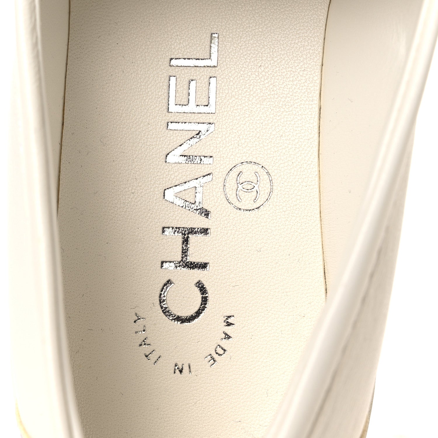 Chanel Shiny Lambskin Quilted CC Turnlock Loafers 37.5 White 9 of 12