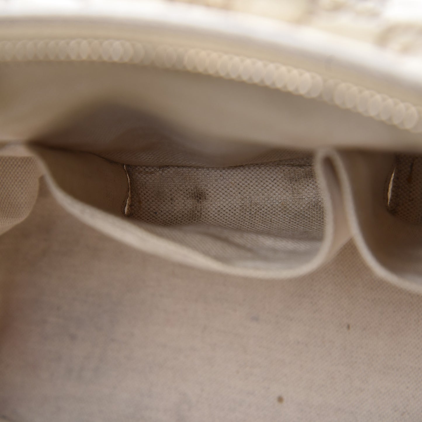 Metallic Soft Guccissima Medium Sukey Top Handle Bag Champagne