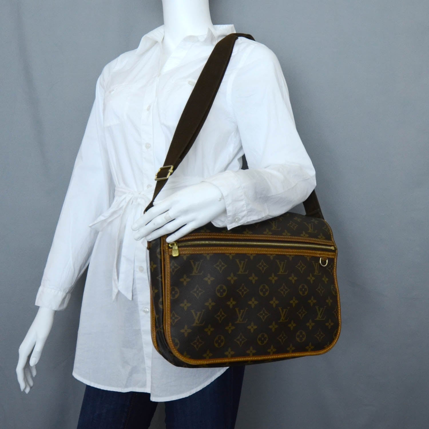 Louis Vuitton Monogram Bosphore GM 2 of 10