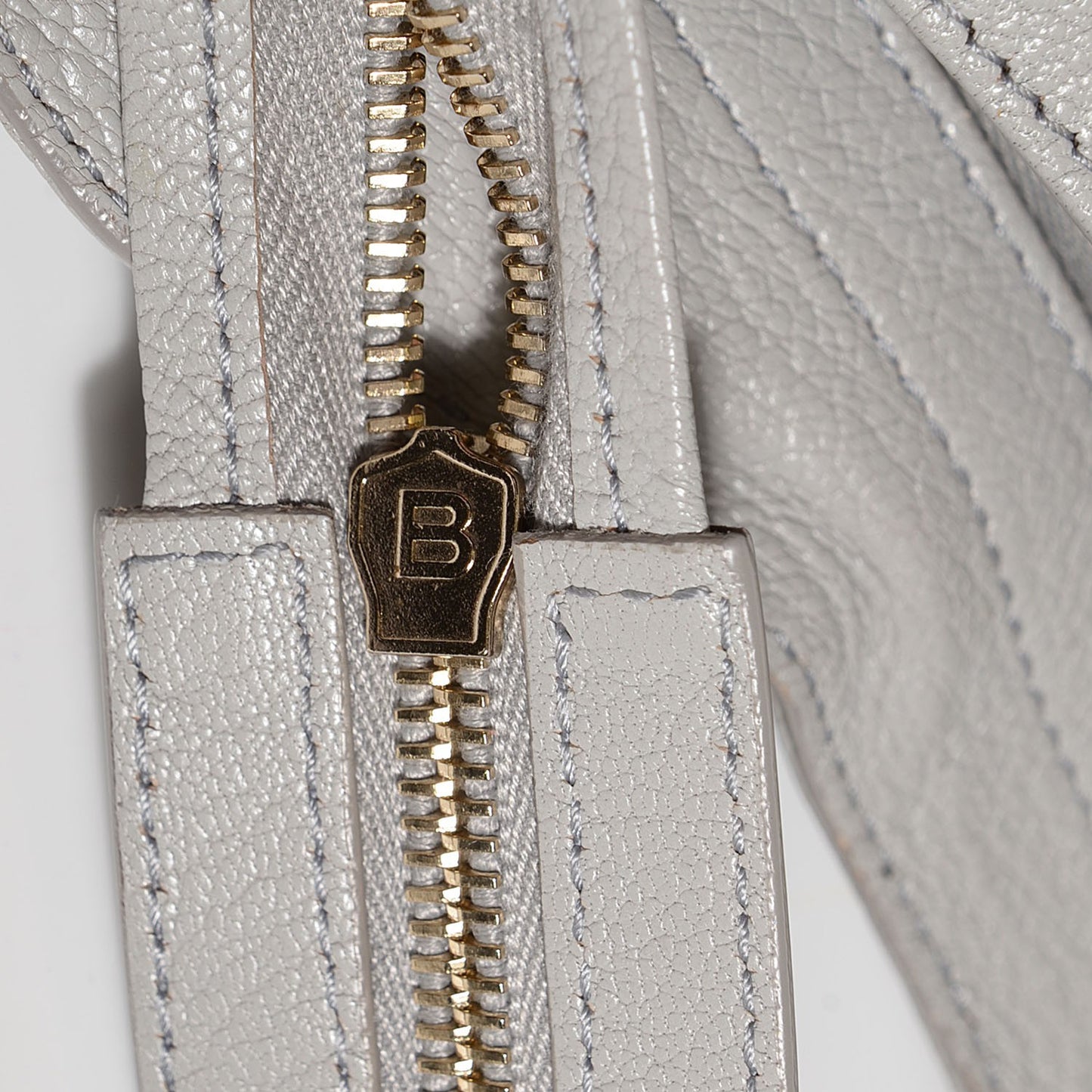 Chevre Gold Metallic Edge Hardware Velo Gris Perle